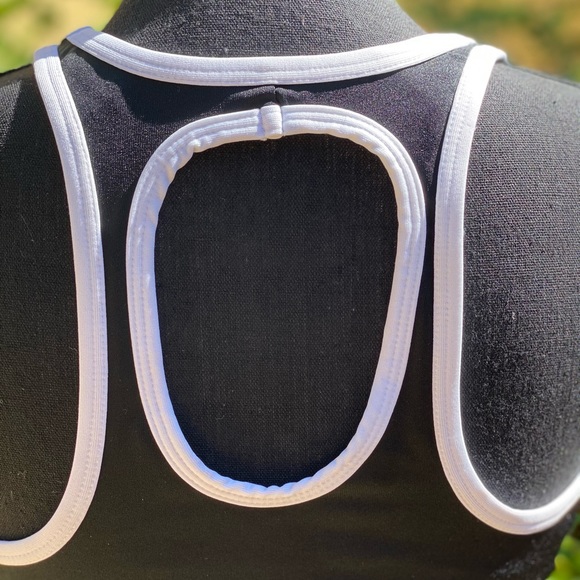 Nike Built-in Bra Black with White Trim Tank Med. - Picture 4 of 8